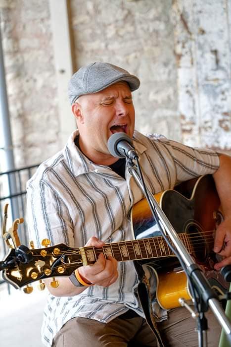 Keith performing